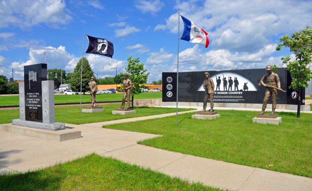 war-veterans-memorial-emmetsburg